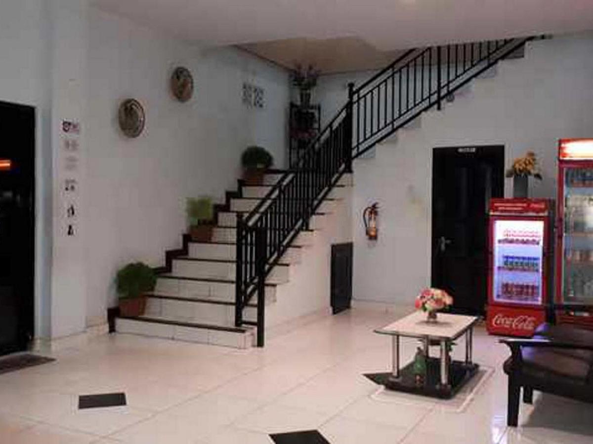 Hotel Reddoorz Near Dermaga Pelabuhan Rakyat Sorong Exterior foto